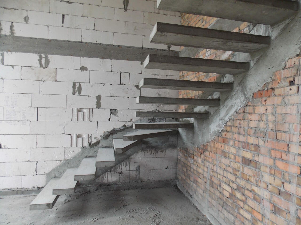 Ж б ступени. Консольные жб ступени. Монолитные жб ступени. Консольная бетонная лестница. Лестница монолитная железобетонная.